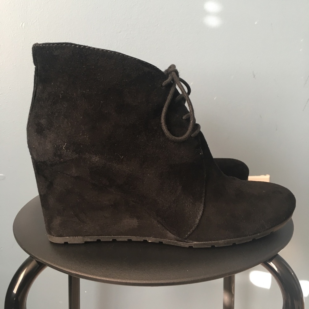 Clark’s Wedge Booties EUC